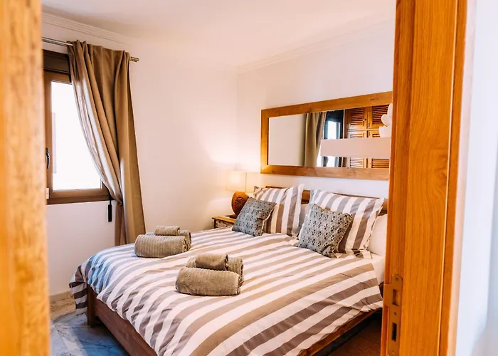 Paradise Beach House: Piscina Privada, Playa 100M
